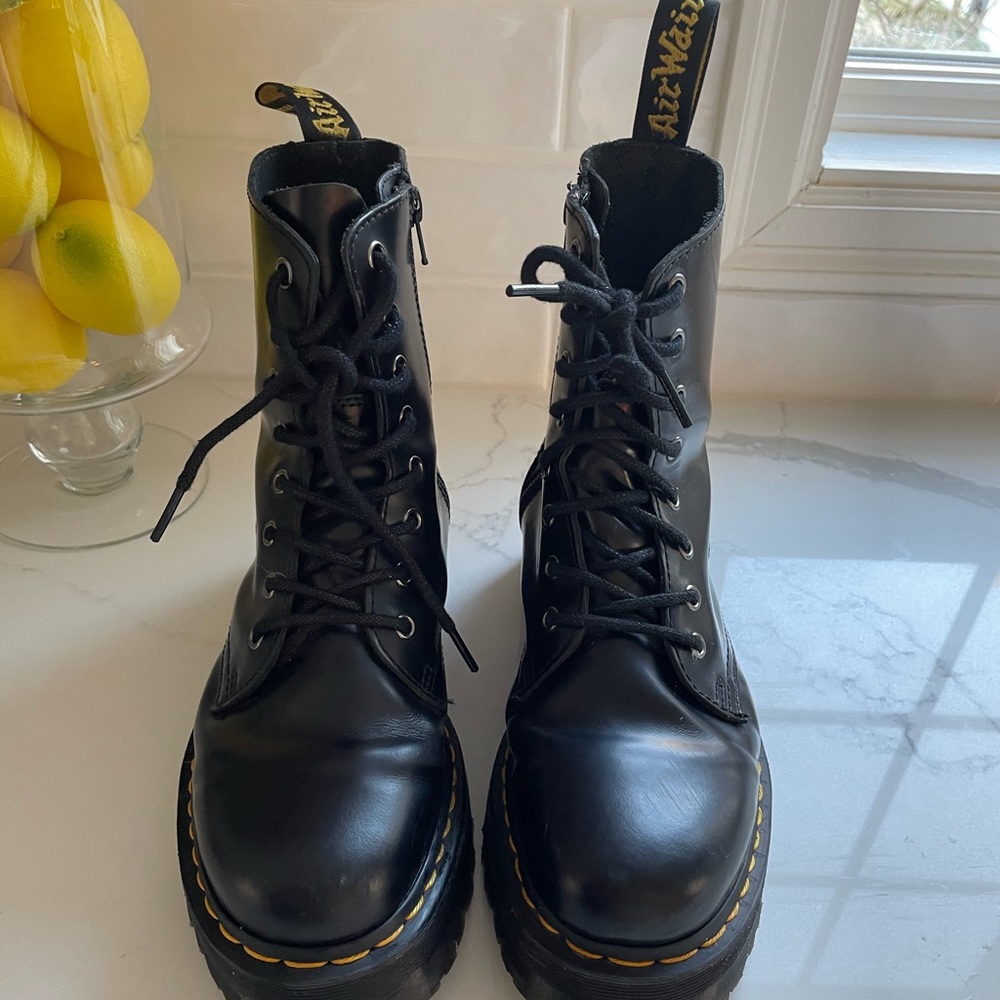 Dr. Martens 8.5-9